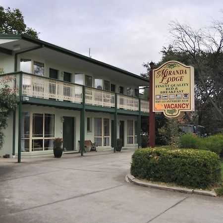 Miranda Lodge Canberra Bagian luar foto