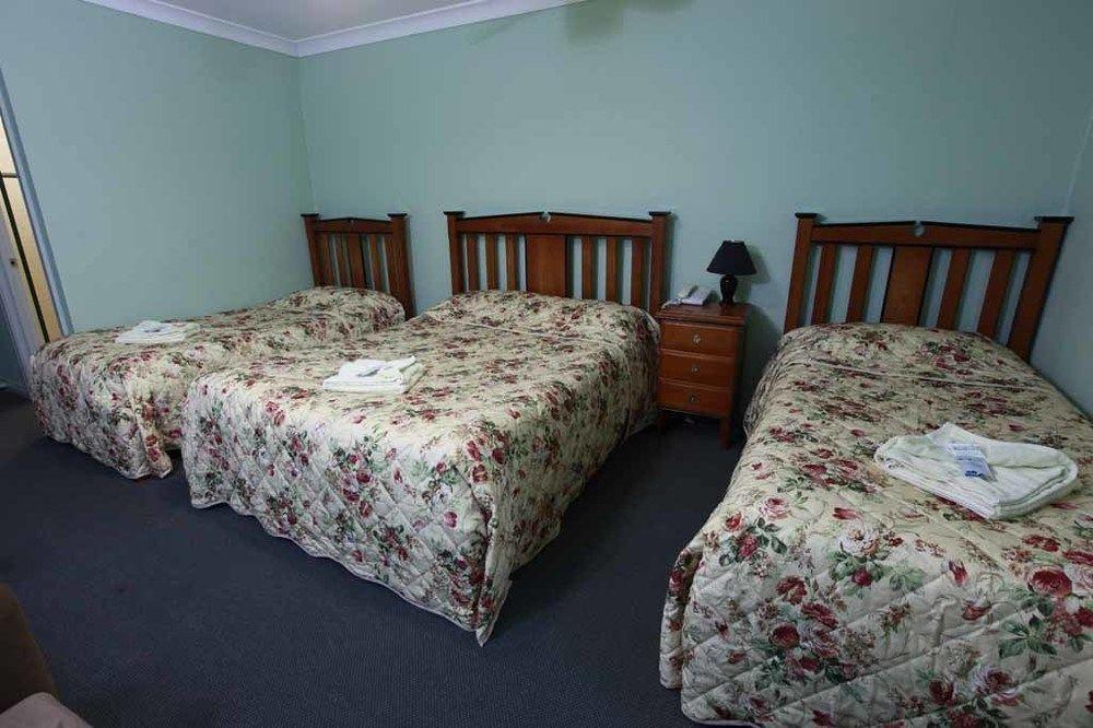 Miranda Lodge Canberra Bagian luar foto